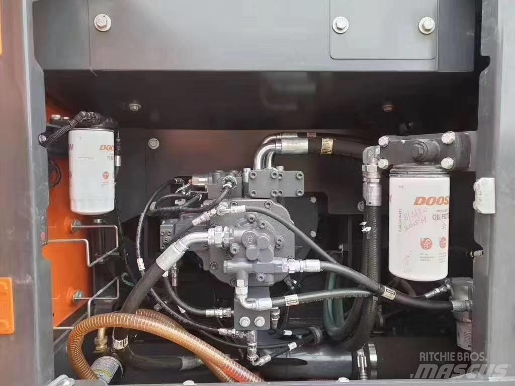 Doosan DX 225 LC Crawler excavators