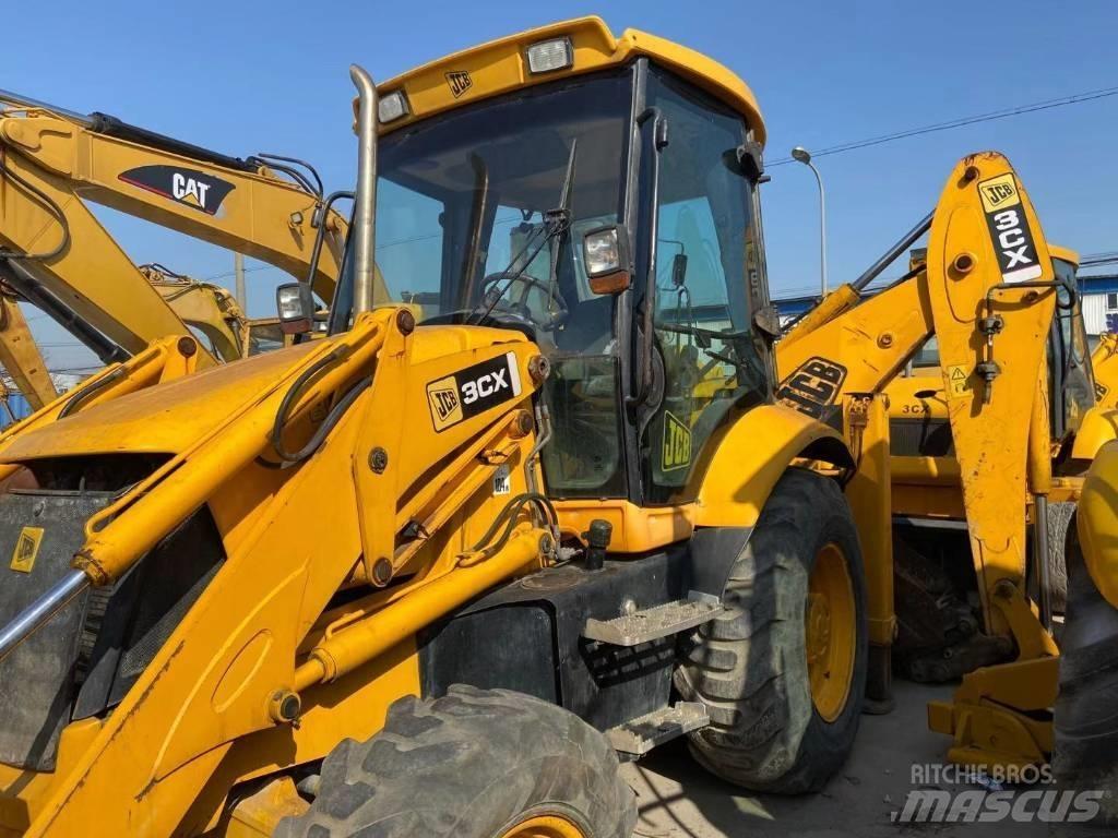 JCB 3 CX Backhoe loaders