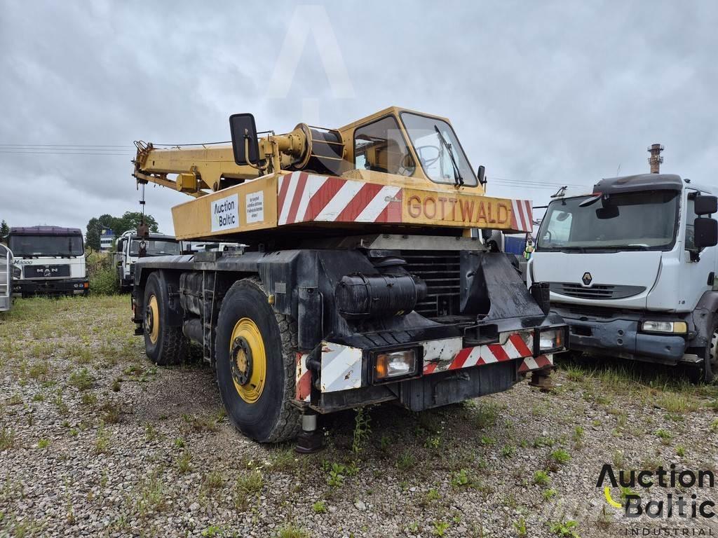 Gottwald AMK 46 All terrain cranes