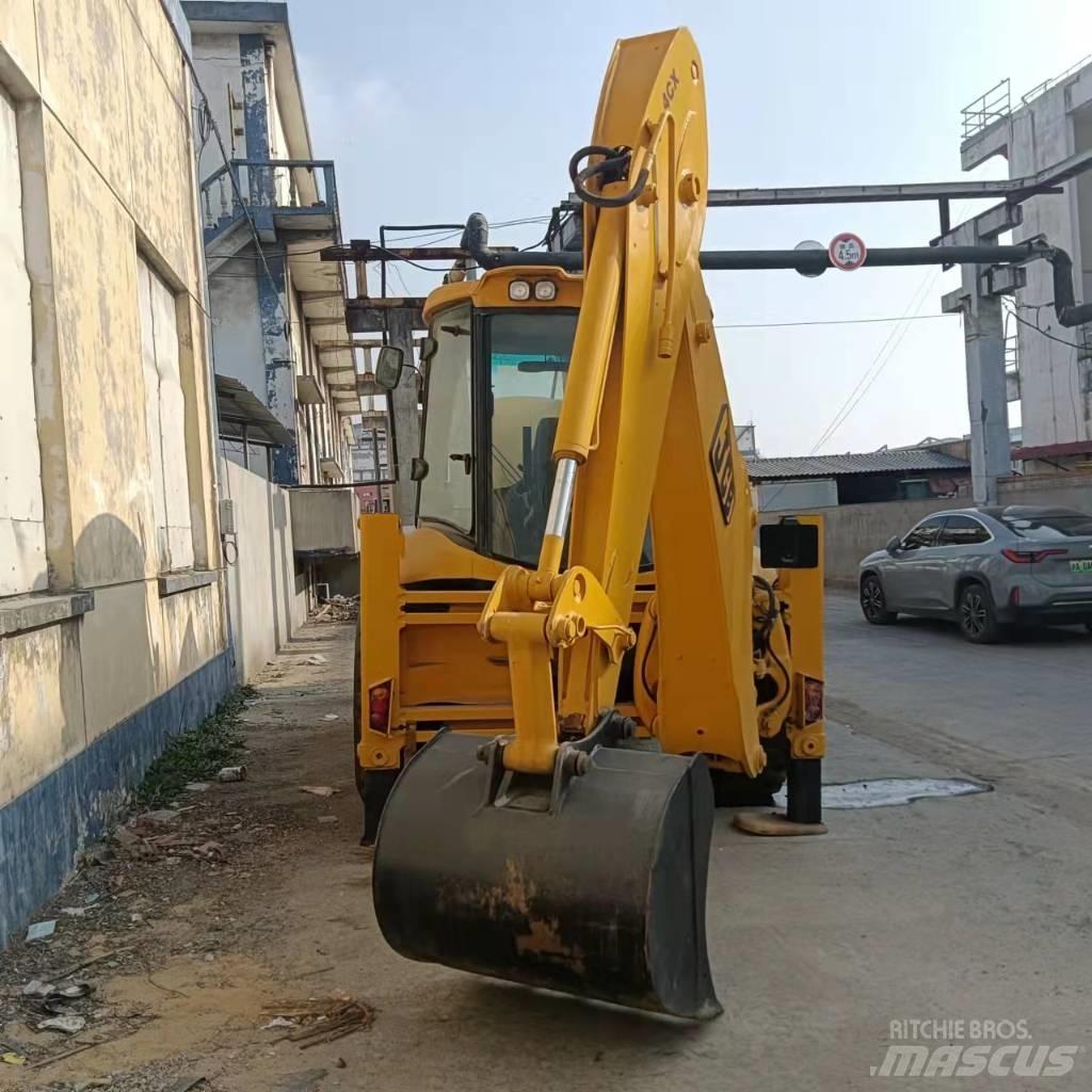 JCB 4CX Backhoe loaders