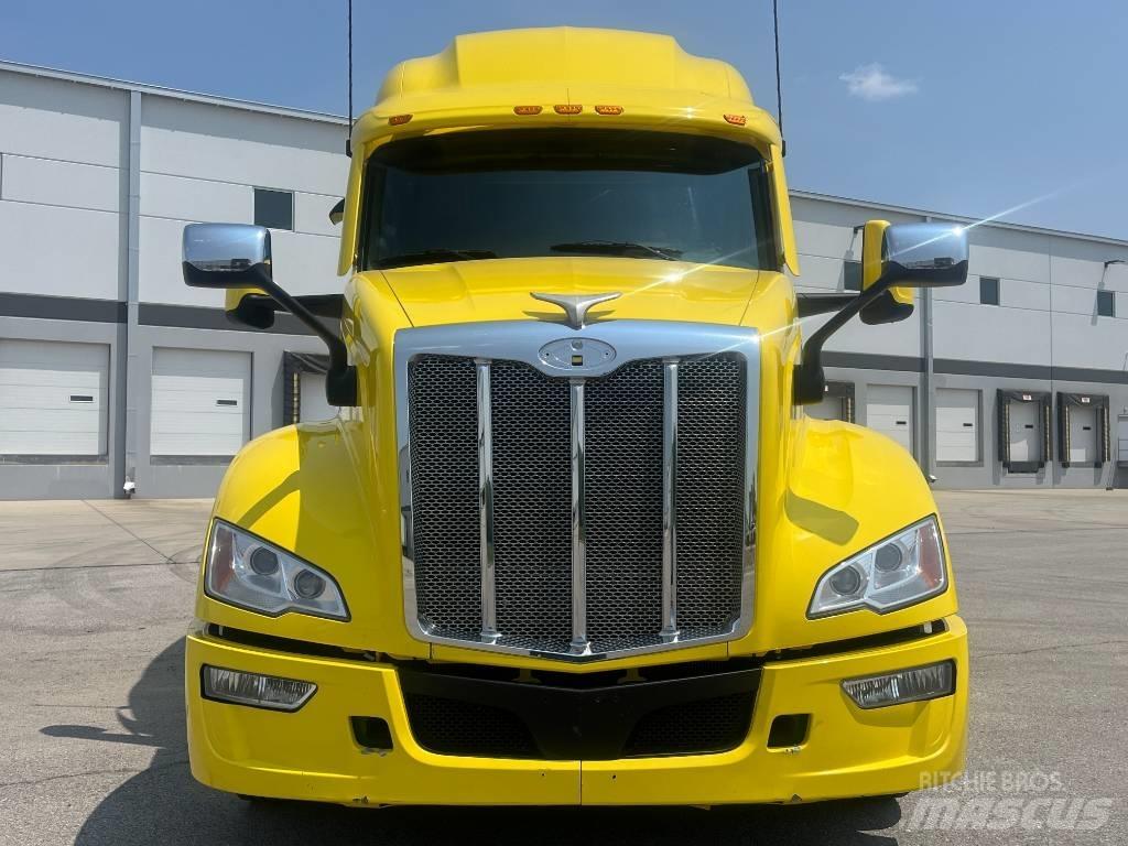 Peterbilt 579 Tractor Units