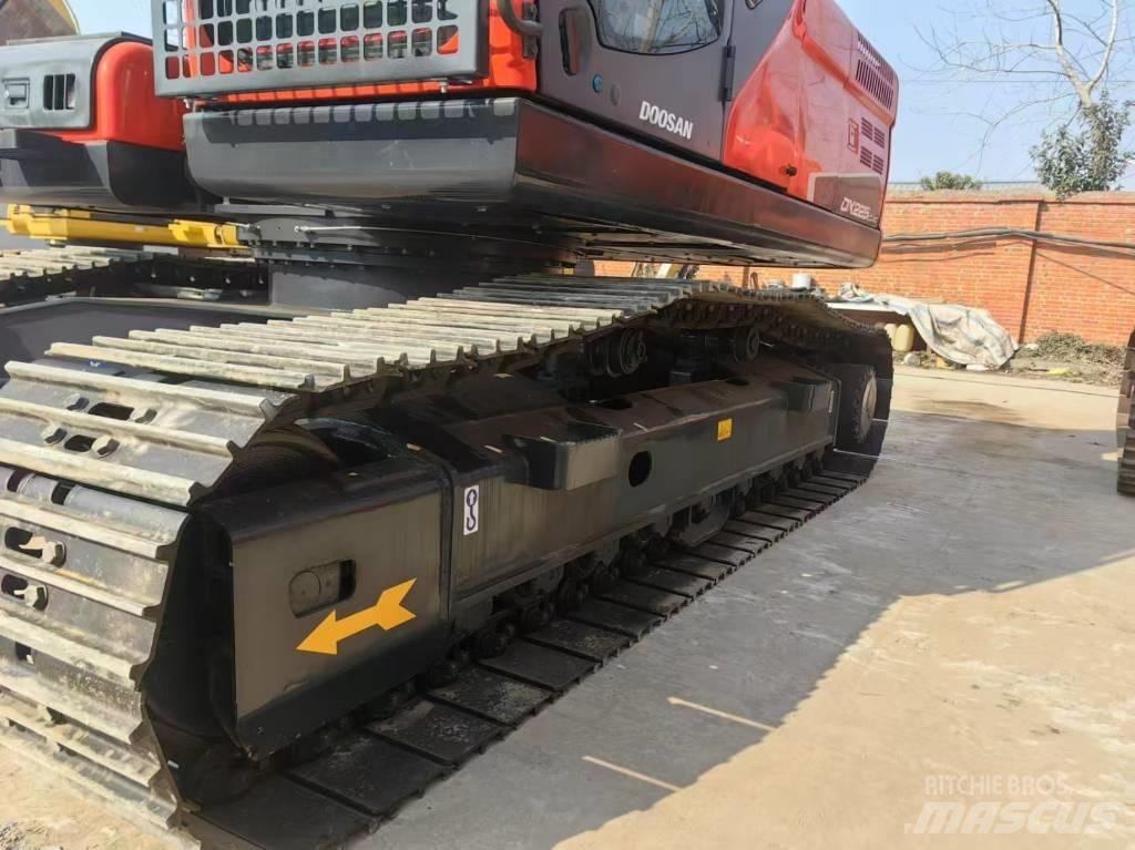 Doosan DX225LC-9C Crawler excavators
