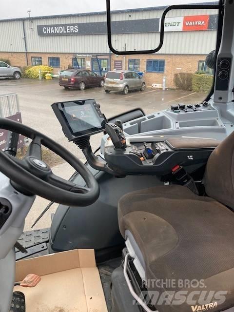 Valtra T 254 V Tractors