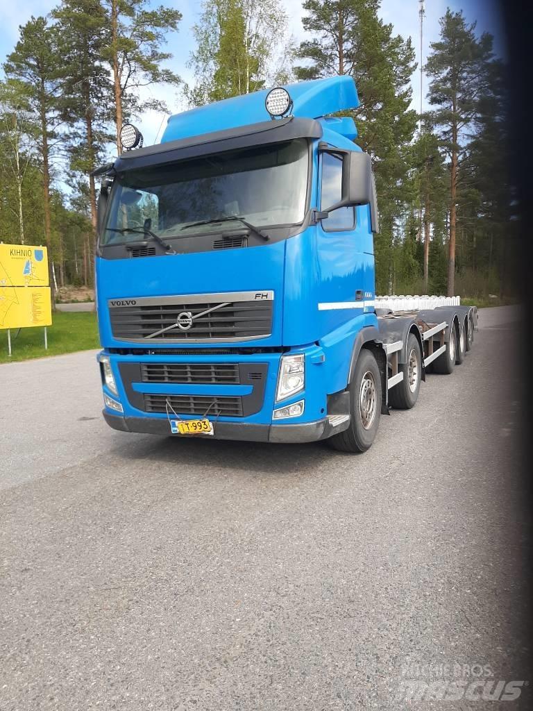Volvo FH 13 Chassis Cab trucks