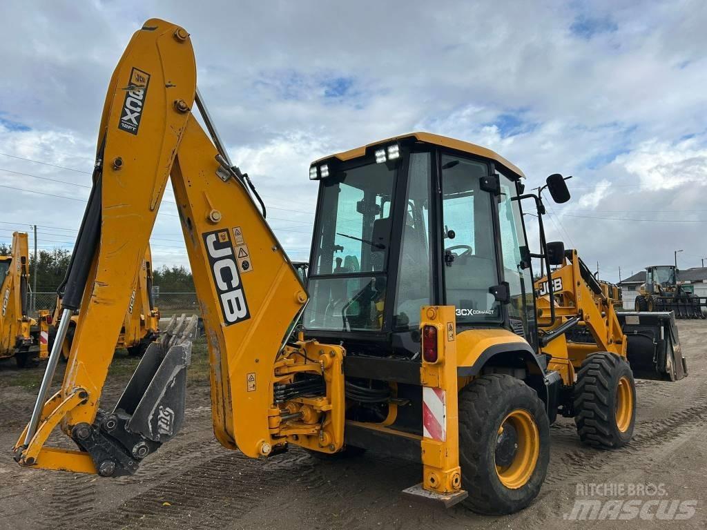 JCB 3 CX Backhoe loaders