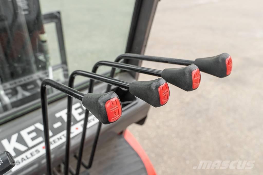 Manitou ME 450 Electric forklift trucks