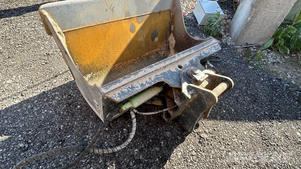 JCB 4 CX Pro Backhoe loaders