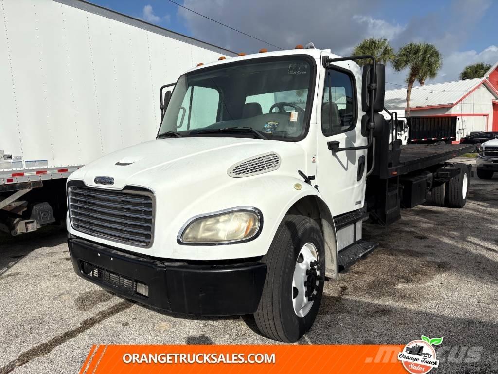 Freightliner M2 Cable lift demountable trucks