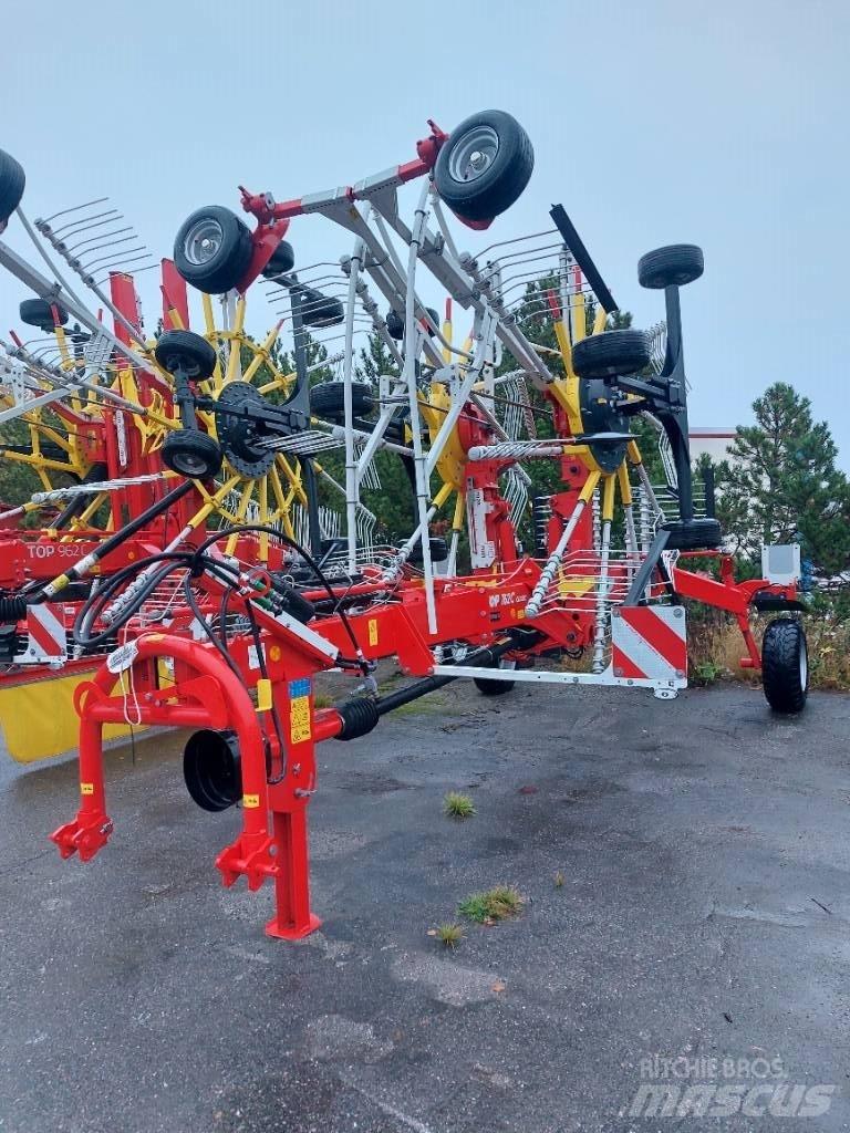 Pöttinger Top 762 C Windrowers