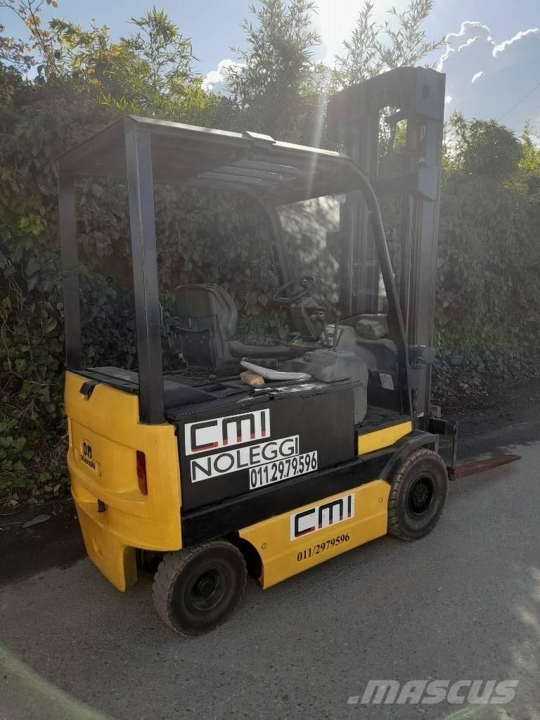 OM E 25 C Electric forklift trucks