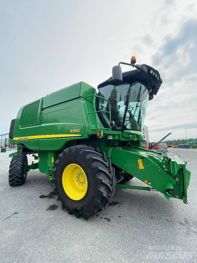 John Deere W 540 Combine harvesters