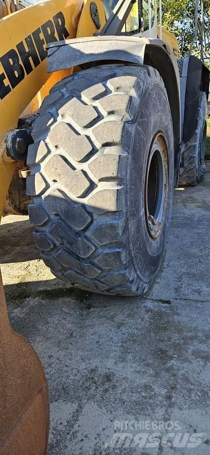 Liebherr L580 - Wheel loaders