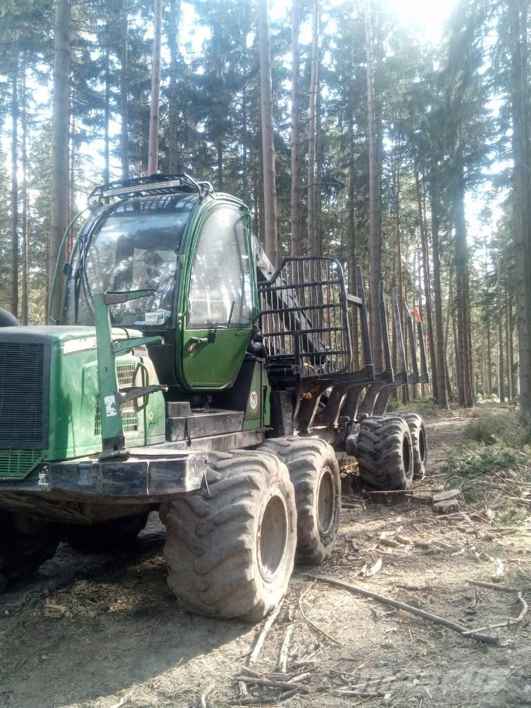 John Deere 1010 E Forwarders