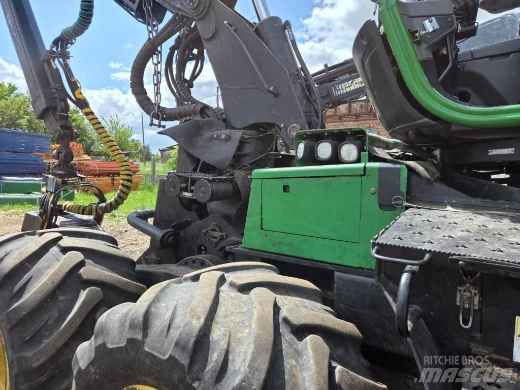 John Deere 1170 E Harvesters