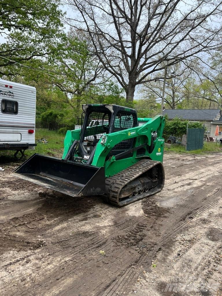 Bobcat T740 Skid steer loaders
