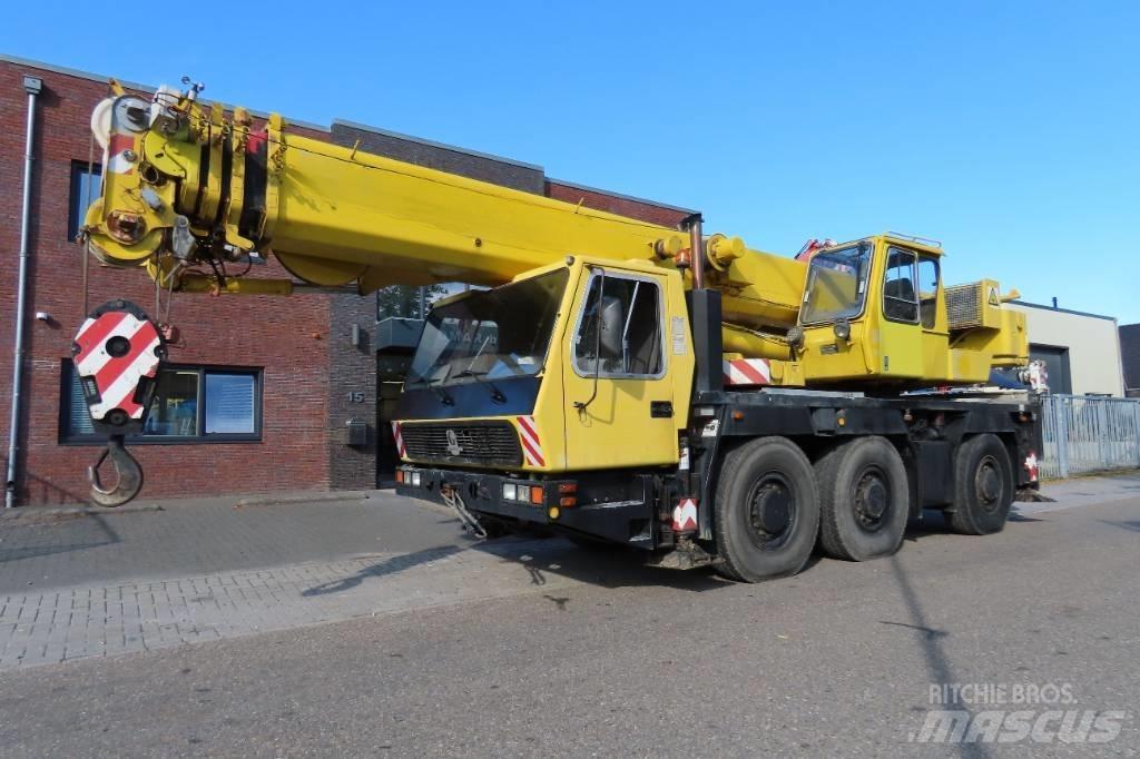 Grove GMK 3050 All terrain cranes