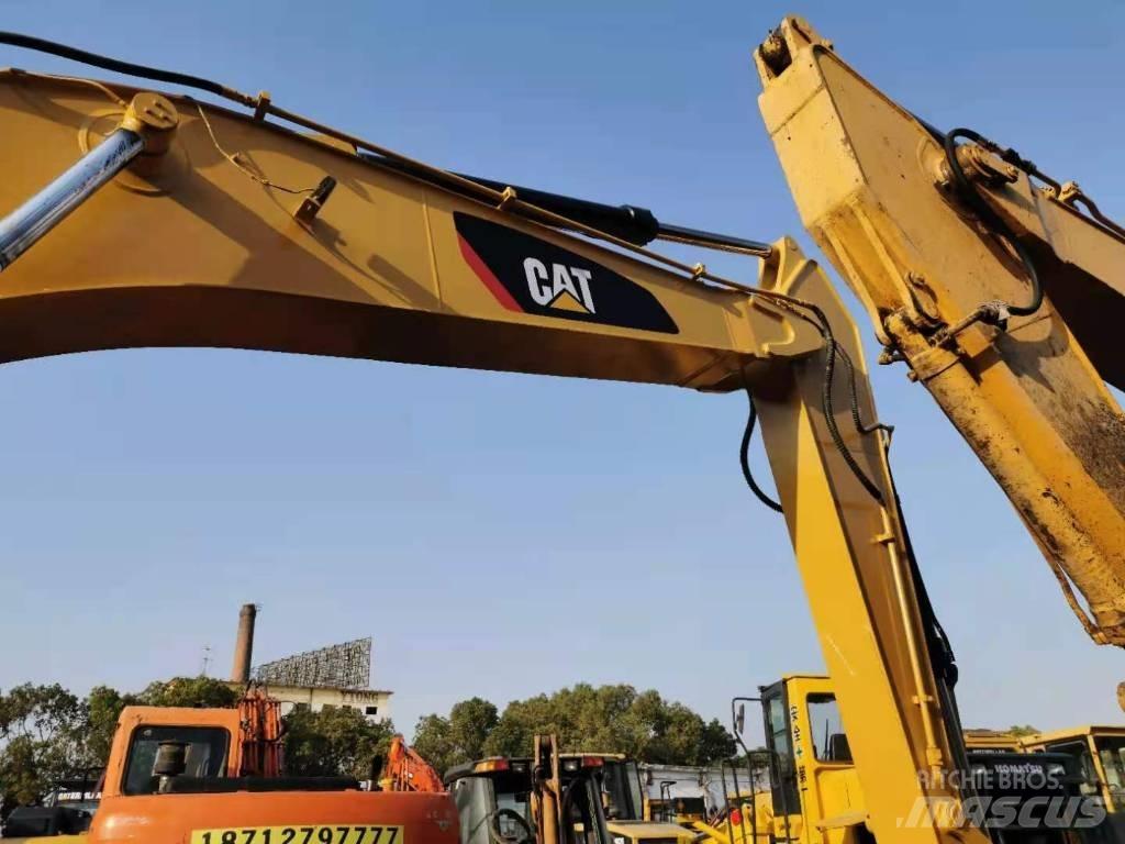 CAT 330 D Crawler excavators