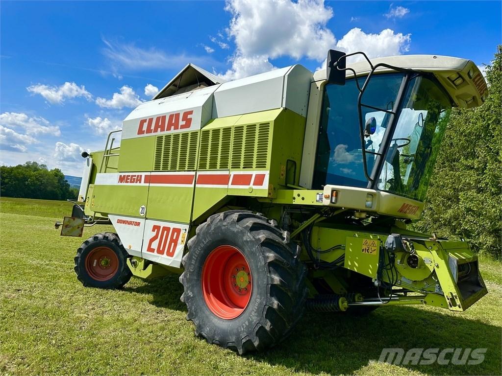 CLAAS Mega 208 Combine harvesters