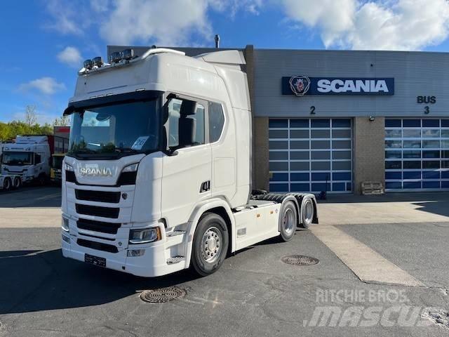Scania R 590 Tractor Units