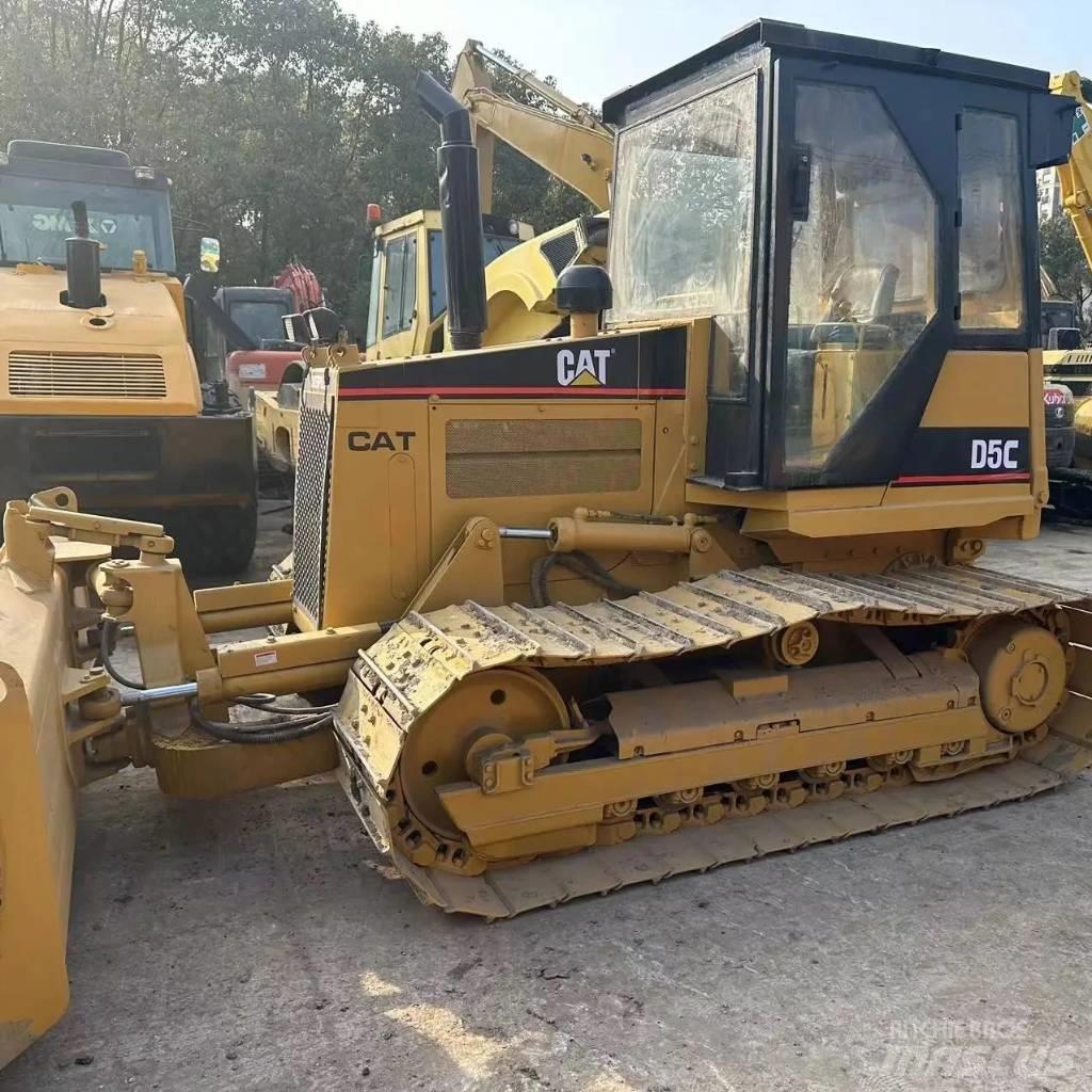 CAT D 5 C Crawler dozers