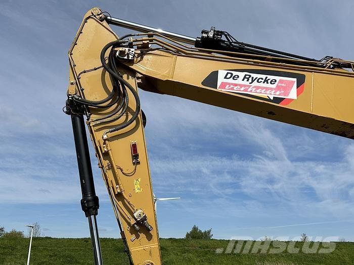CAT 323FL Crawler excavators
