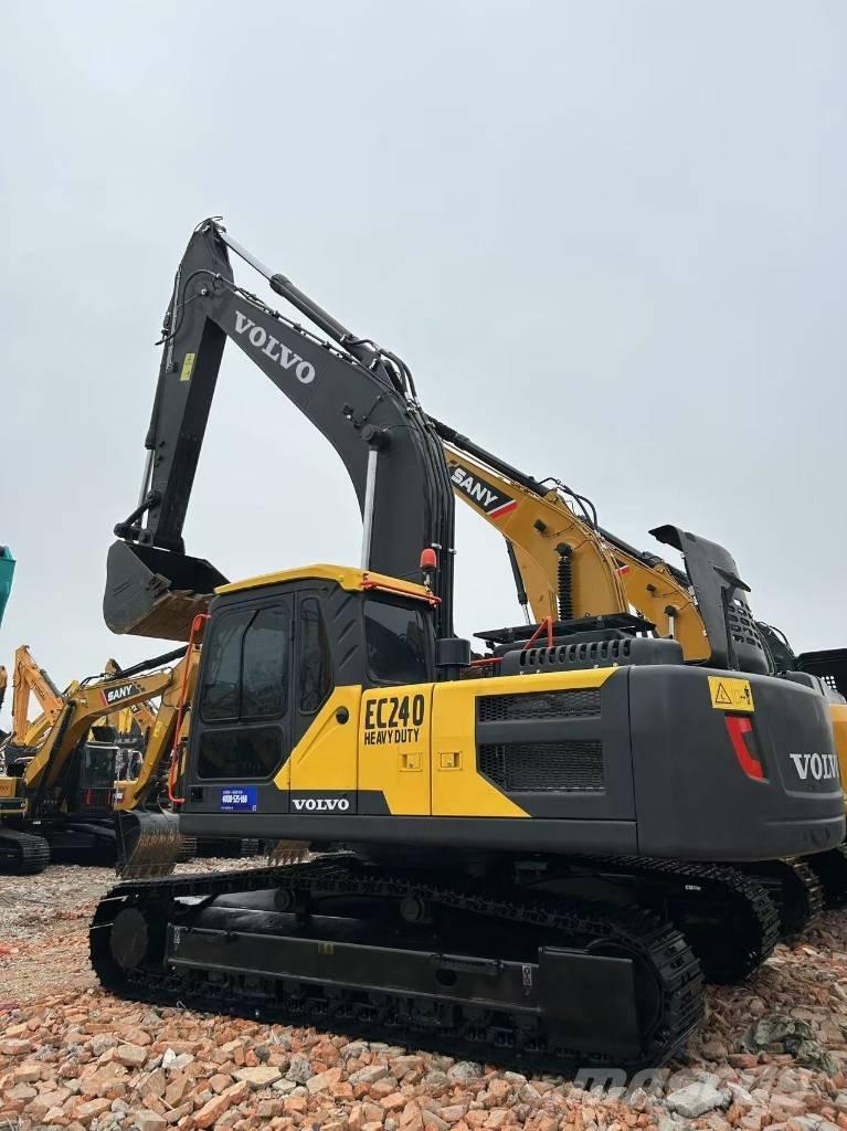 Volvo EC 240 Crawler excavators