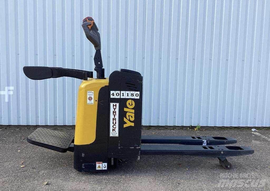 Yale MP20XUX Pedestrian stacker