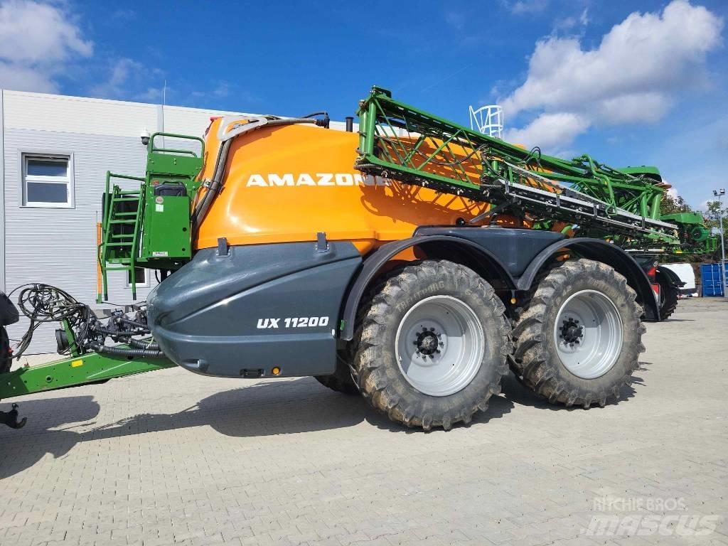 Amazone UX 11200 Trailed sprayers