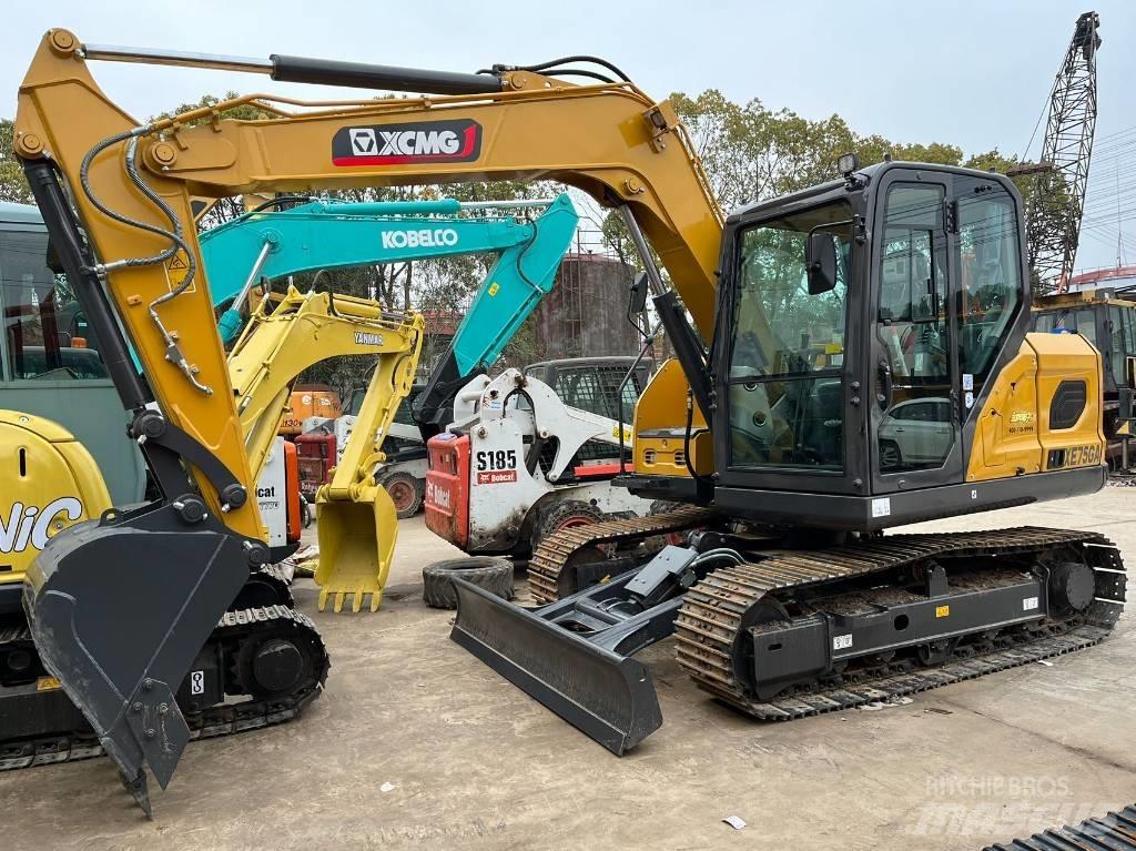 XCMG XE 75 D Midi excavators  7t - 12t