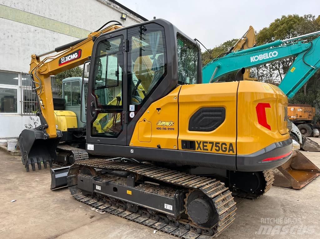 XCMG XE 75 D Midi excavators  7t - 12t