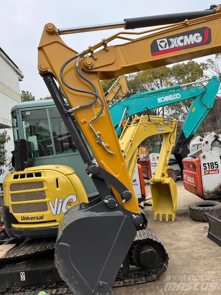 XCMG XE 75 D Midi excavators  7t - 12t