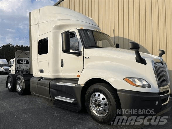 International LT Tractor Units