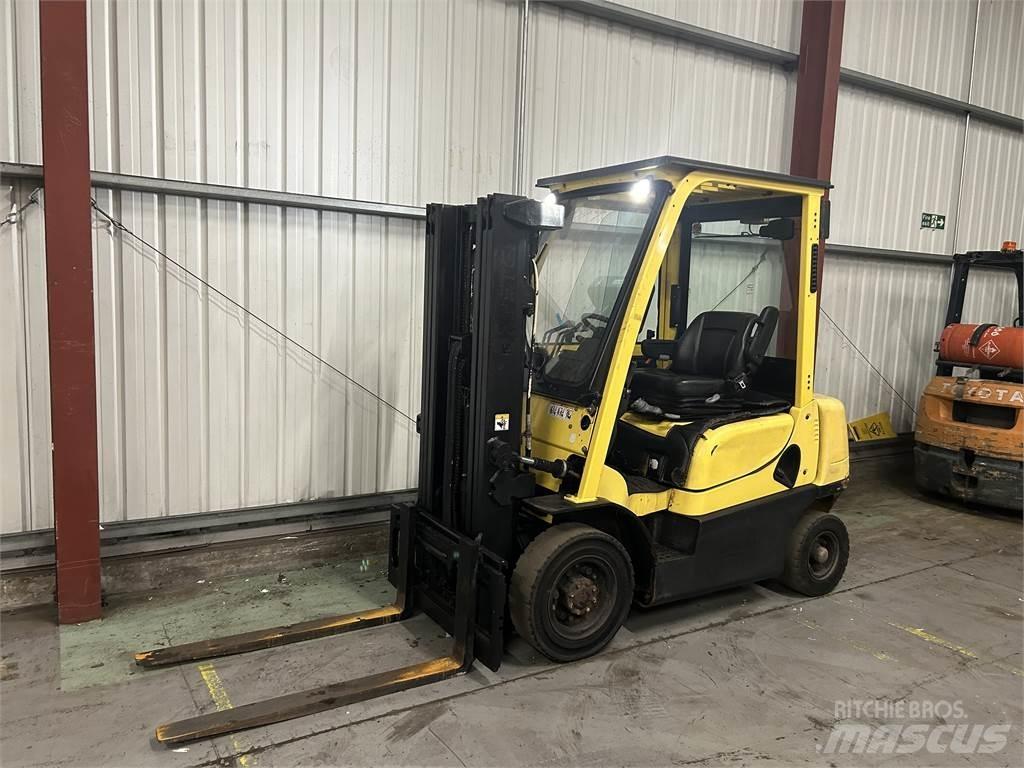 Hyster H2.0XT Diesel trucks