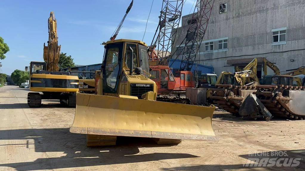 CAT D5G LGP Crawler dozers