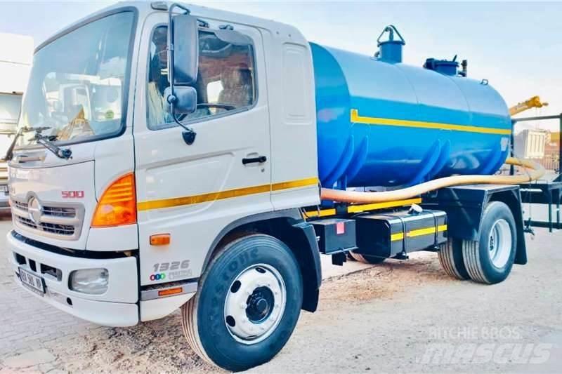 Hino 500 1326 Other trucks