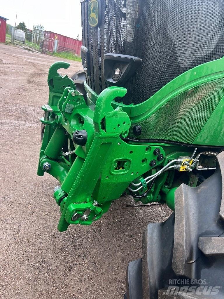 John Deere 6175 M Tractors