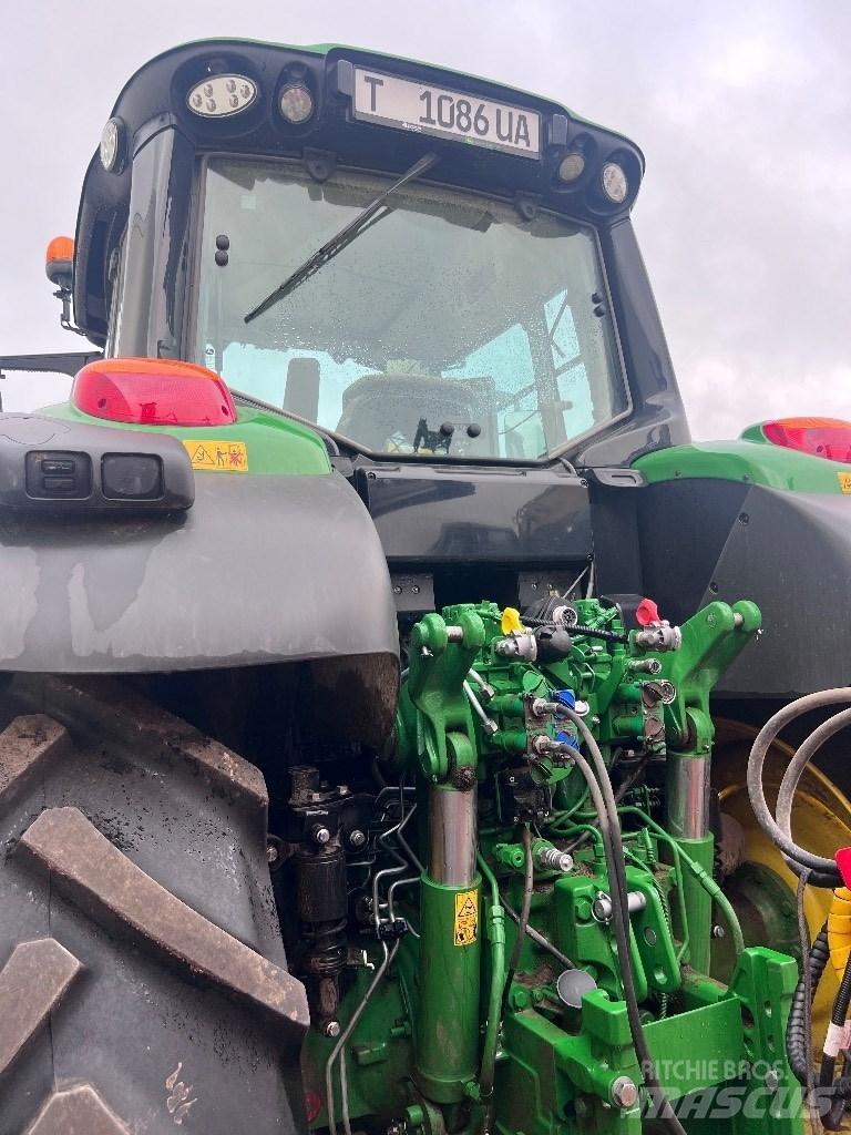 John Deere 6175 M Tractors