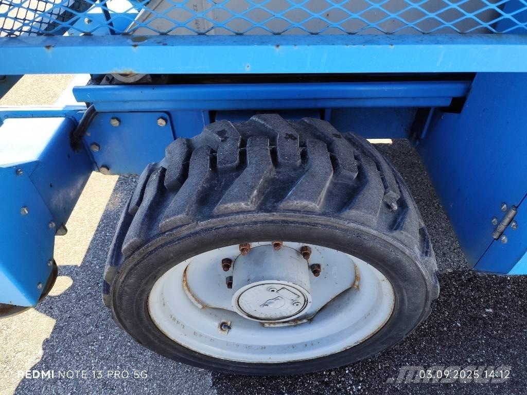 Genie GS 3390 RT Scissor lifts