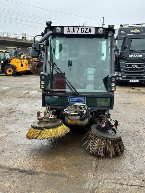 Schmidt Compact 200 Sweepers