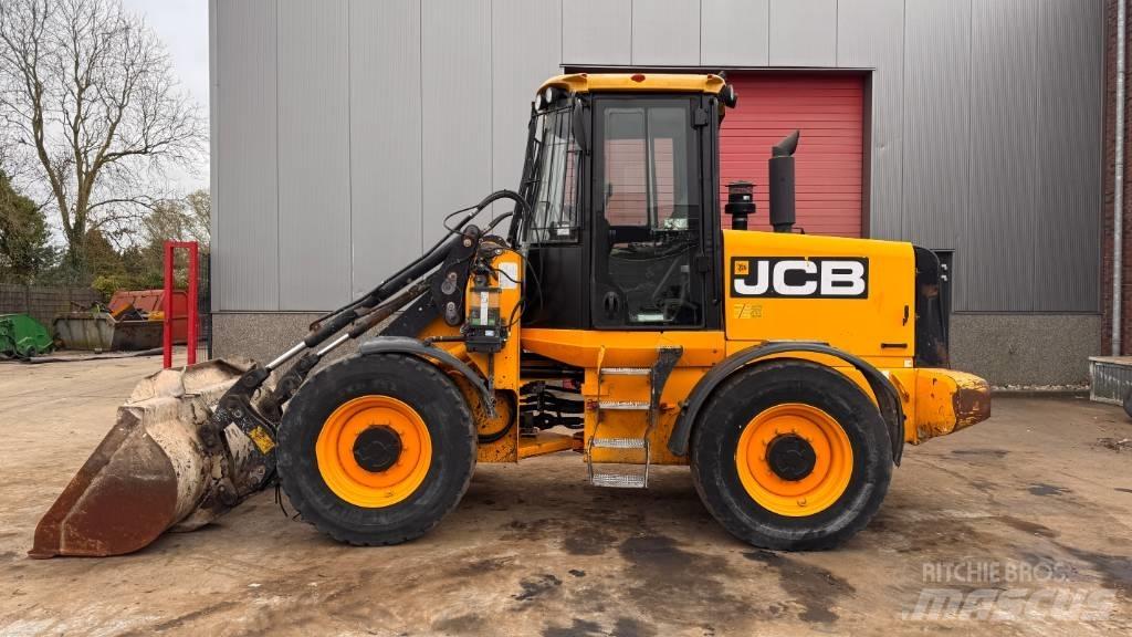 JCB 411 Wheel loaders