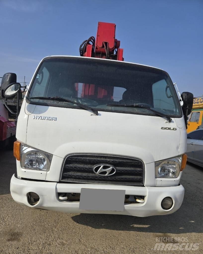 Jinwoo JW320 Truck & Van mounted aerial platforms