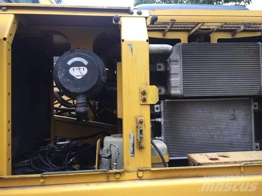 Komatsu PC 200-7 Crawler excavators