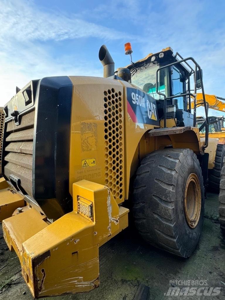 CAT 950M Wheel loaders