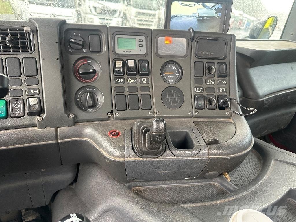 Scania P114 8x2*6 Cable lift demountable trucks