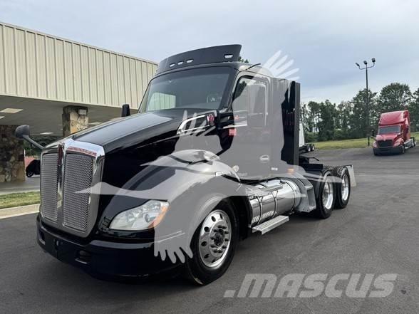 Kenworth T680 Tractor Units