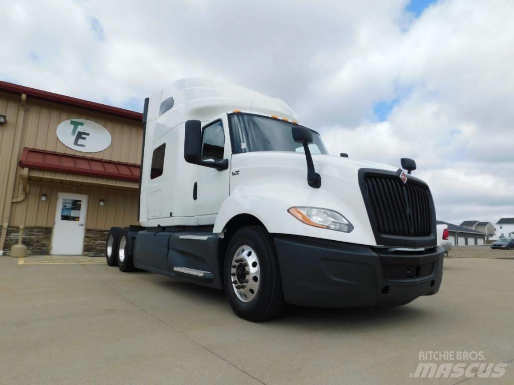 International LT 625 Tractor Units