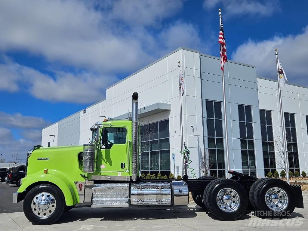 Kenworth W900 Tractor Units