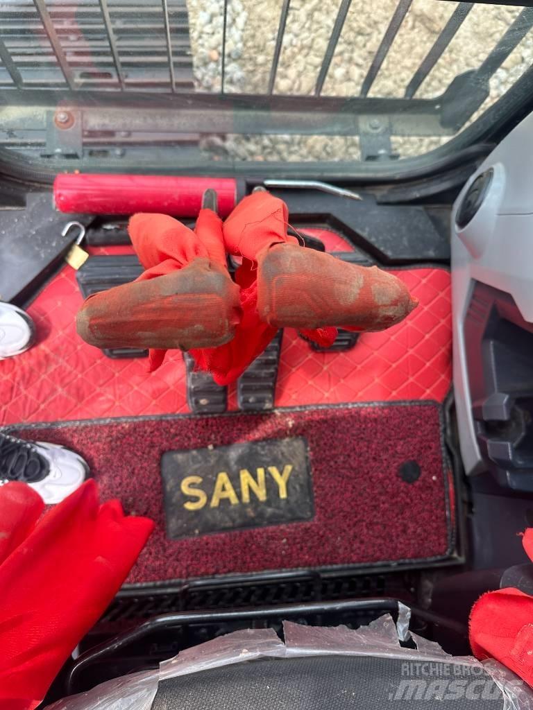 Sany SY245C Midi excavators  7t - 12t