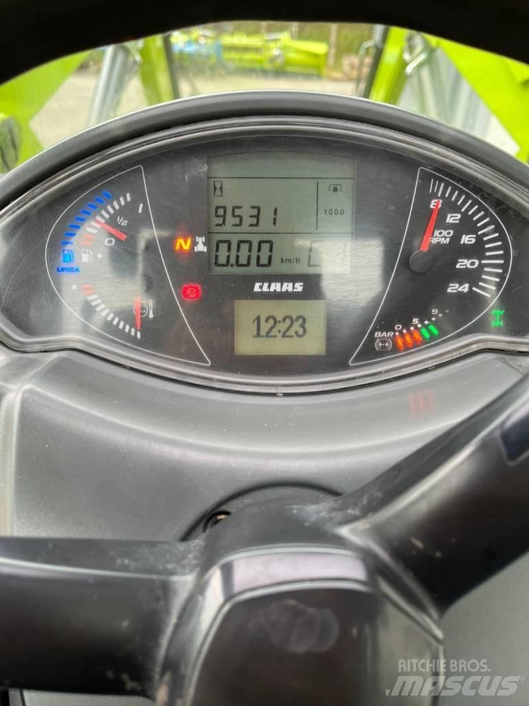 CLAAS Arion 420 CIS Tractors
