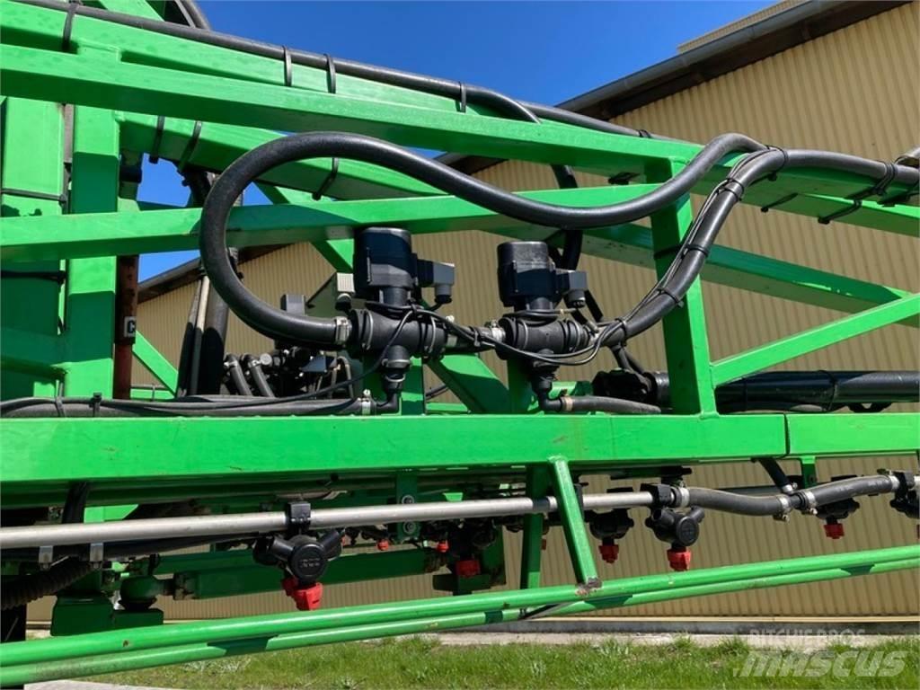  D4033 Trailed sprayers